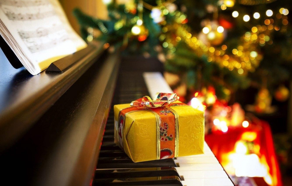 Top Christmas Movies, Music And Gifts